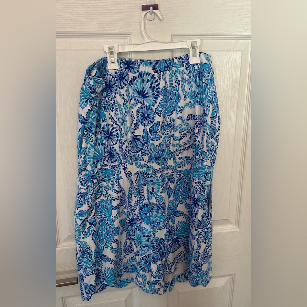 Lilly Pulitzer Jace Romper in “Shell Me You Love Me” pattern - Picture 2 of 8